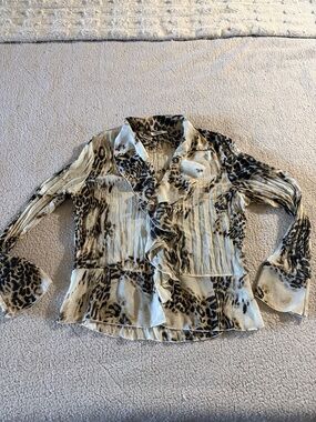 Leopard Print Ruffle Front Blouse - Cream/Black Fairy Size Medium